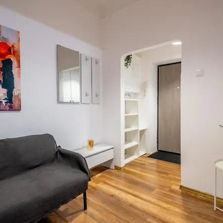 Retreat * 布加勒斯特